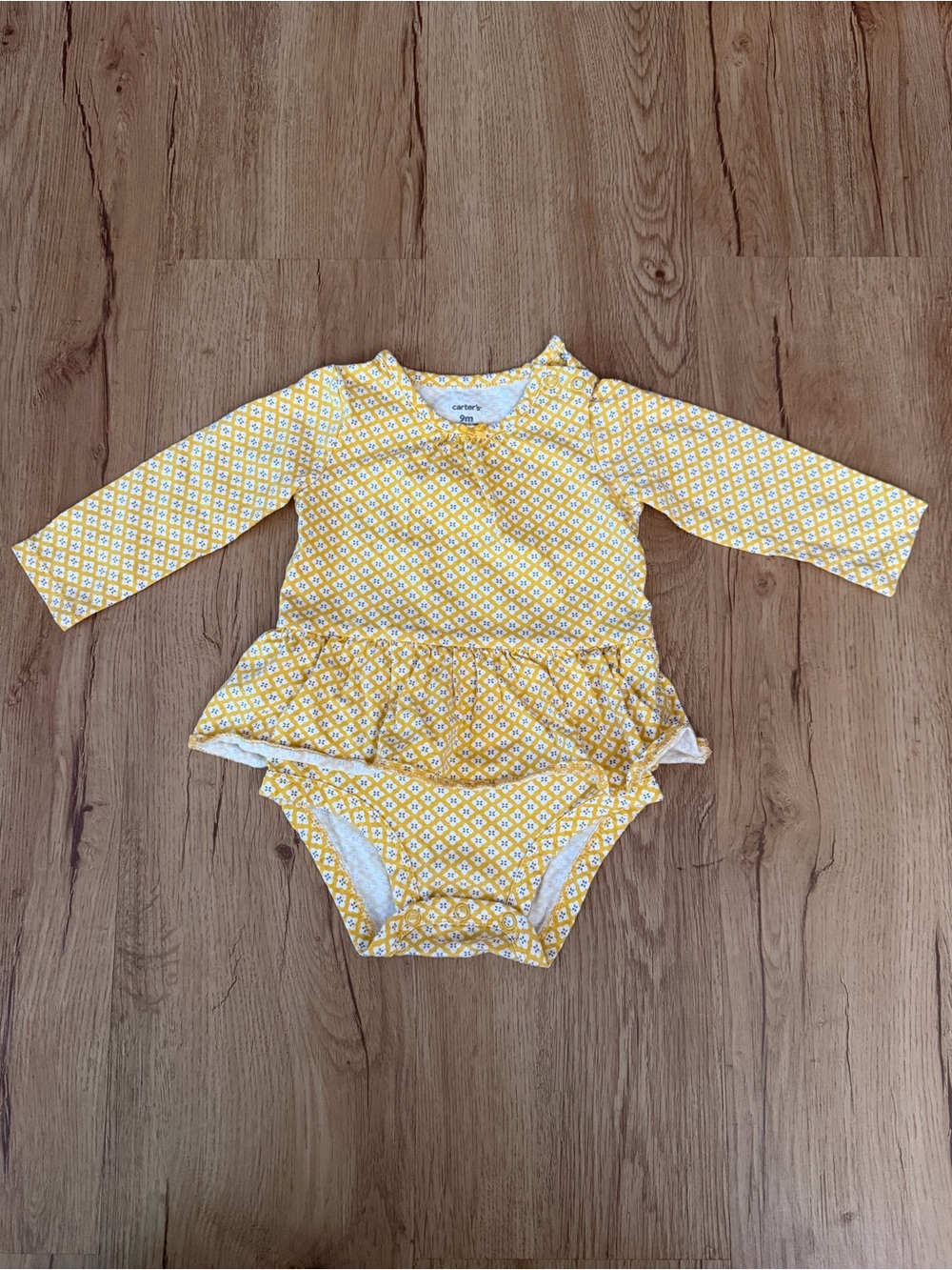 💛Carter's Yellow Geometric Ruffle Long-Sleeve One-Piece💛